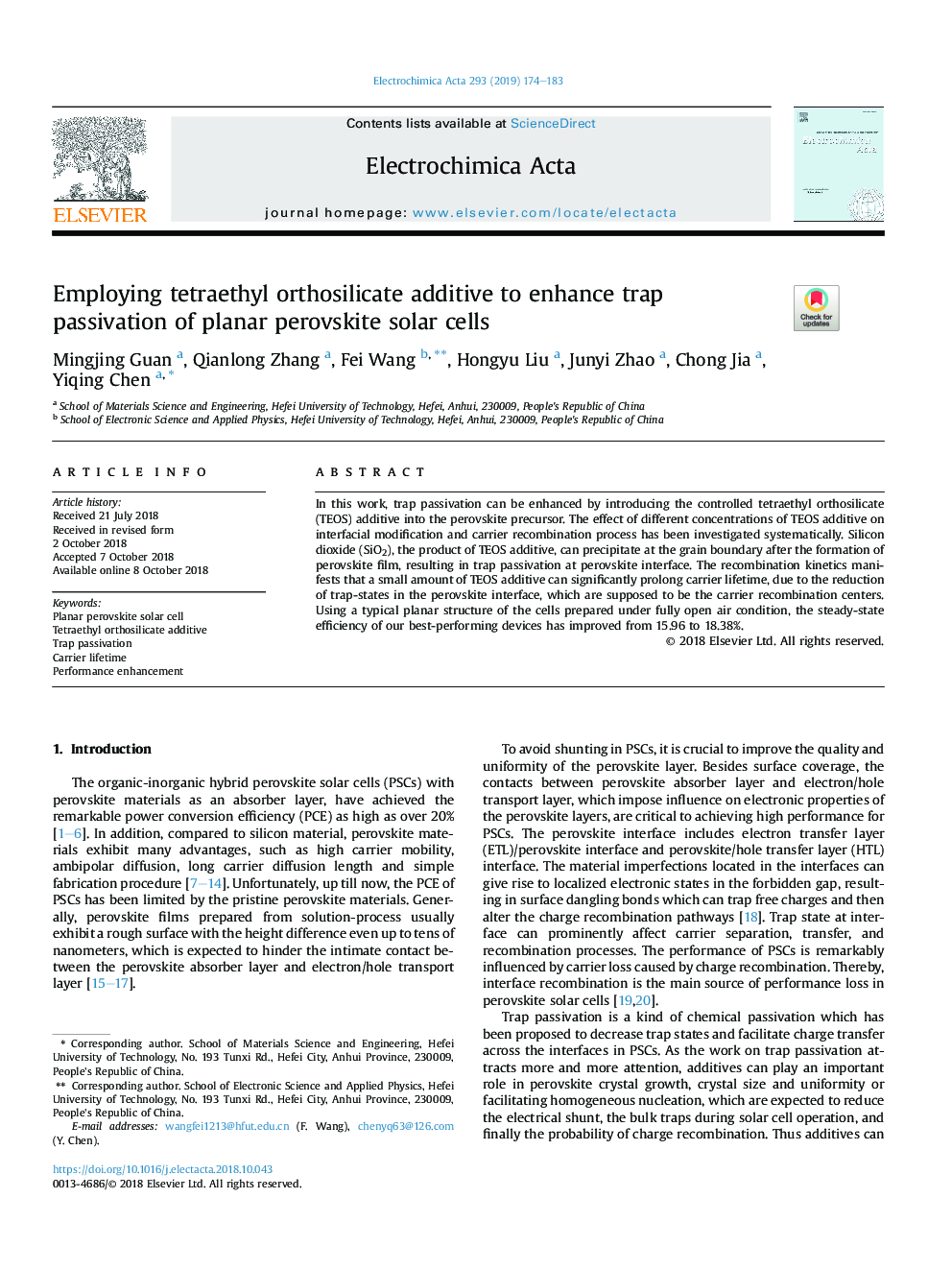 Employing tetraethyl orthosilicate additive to enhance trap passivation of planar perovskite solar cells