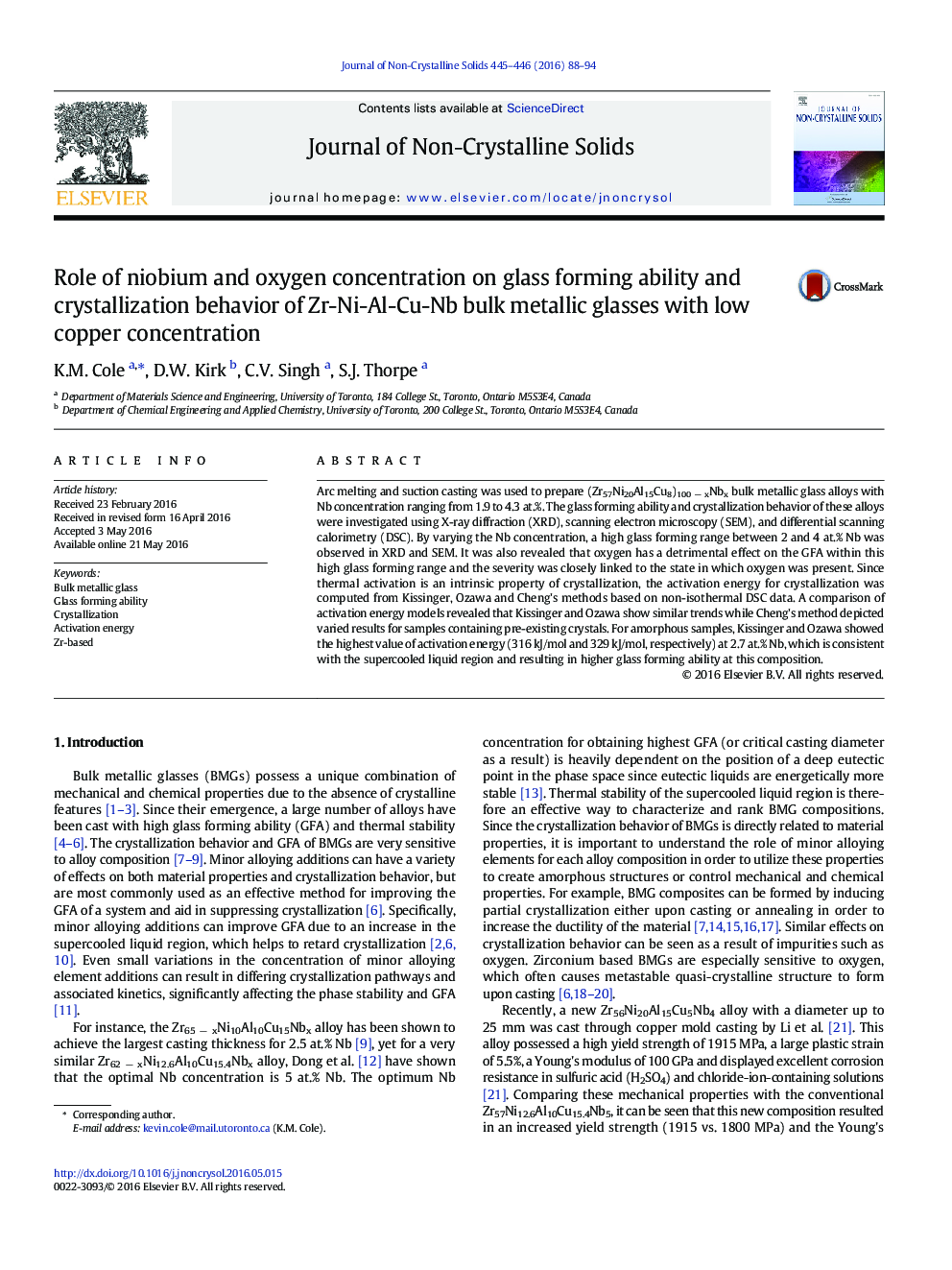 Role of niobium and oxygen concentration on glass forming ability and crystallization behavior of Zr-Ni-Al-Cu-Nb bulk metallic glasses with low copper concentration