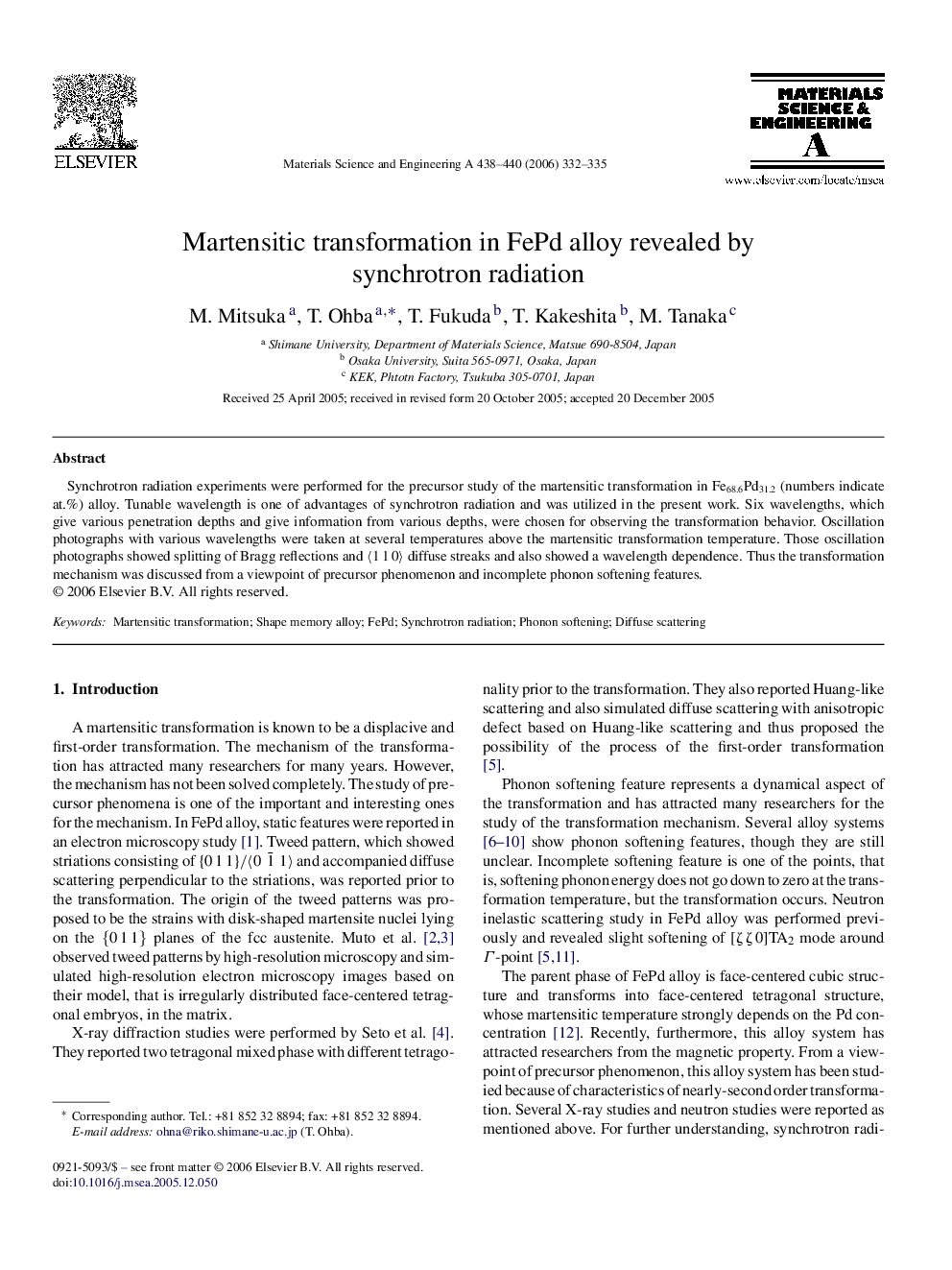 Martensitic transformation in FePd alloy revealed by synchrotron radiation