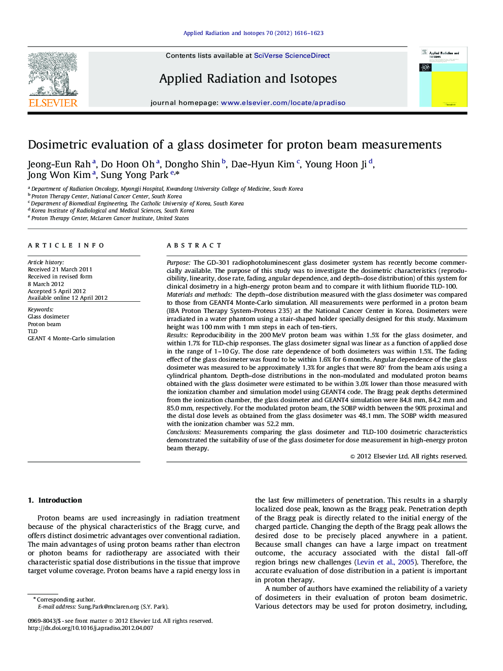 Dosimetric evaluation of a glass dosimeter for proton beam measurements