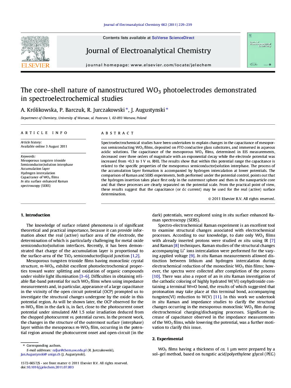 The core–shell nature of nanostructured WO3 photoelectrodes demonstrated in spectroelectrochemical studies