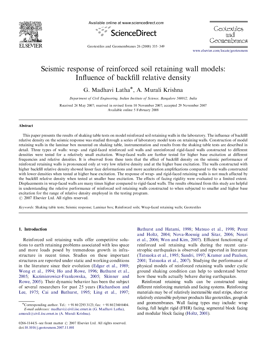 Seismic response of reinforced soil retaining wall models: Influence of backfill relative density