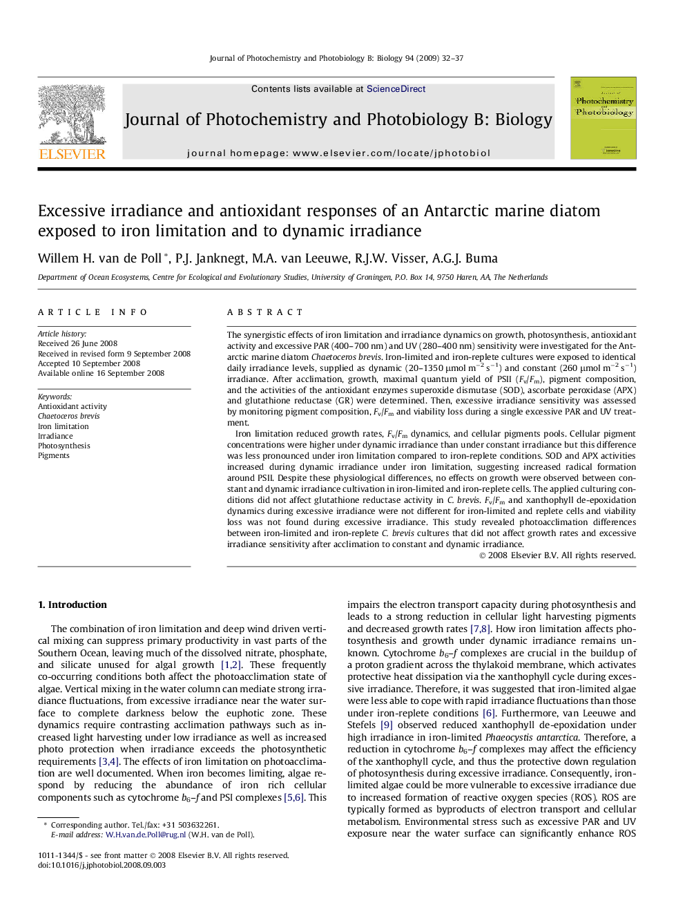 Excessive irradiance and antioxidant responses of an Antarctic marine diatom exposed to iron limitation and to dynamic irradiance