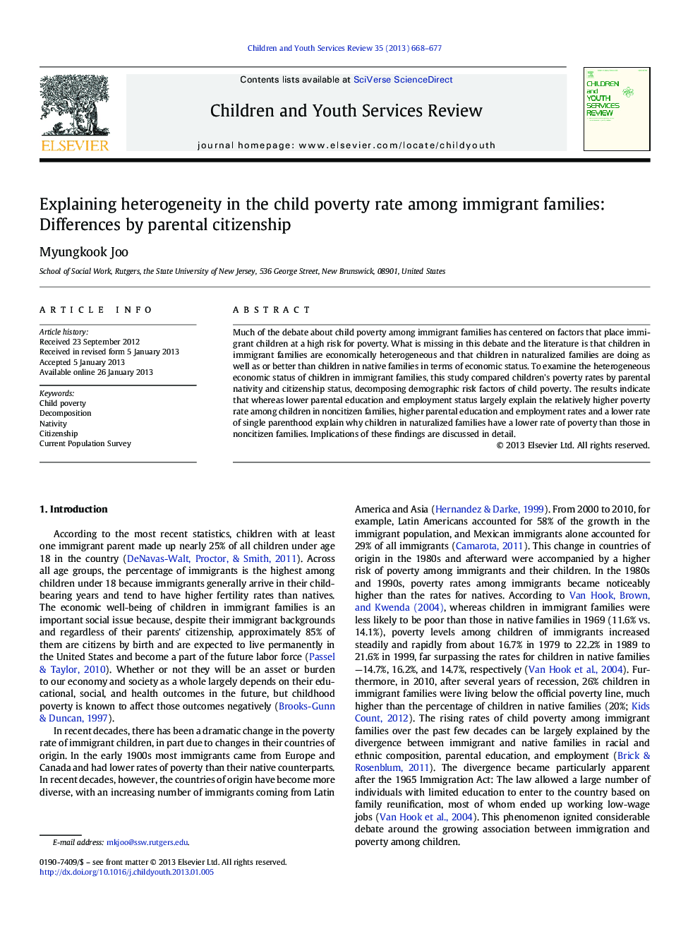 Explaining heterogeneity in the child poverty rate among immigrant families: Differences by parental citizenship
