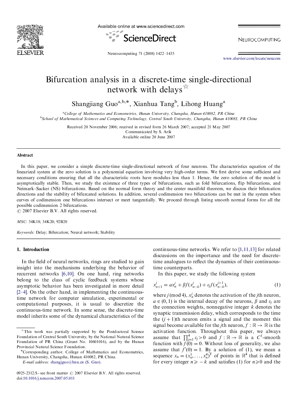 Bifurcation analysis in a discrete-time single-directional network with delays 