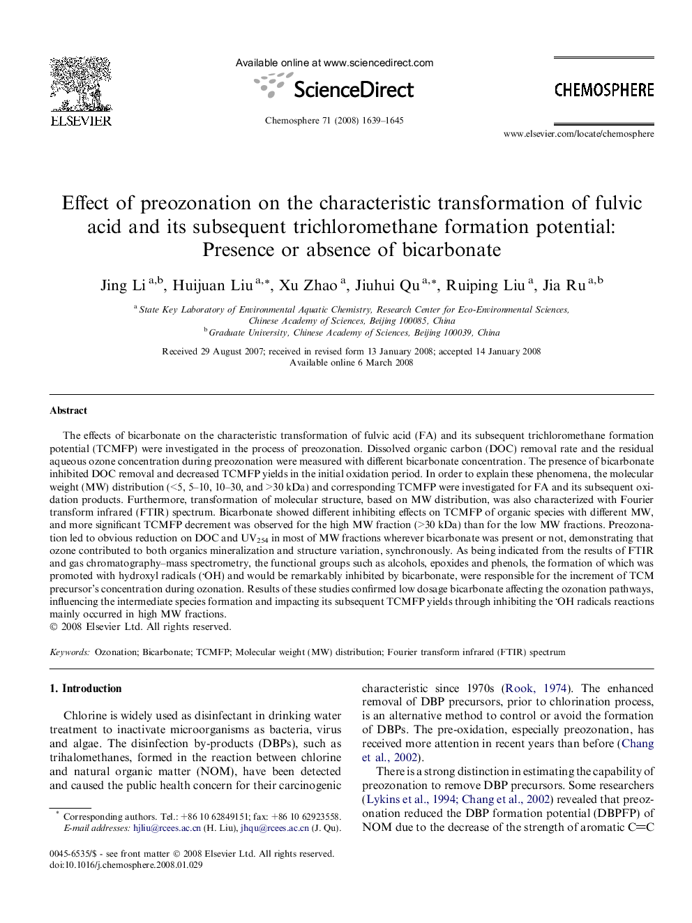 Effect of preozonation on the characteristic transformation of fulvic acid and its subsequent trichloromethane formation potential: Presence or absence of bicarbonate
