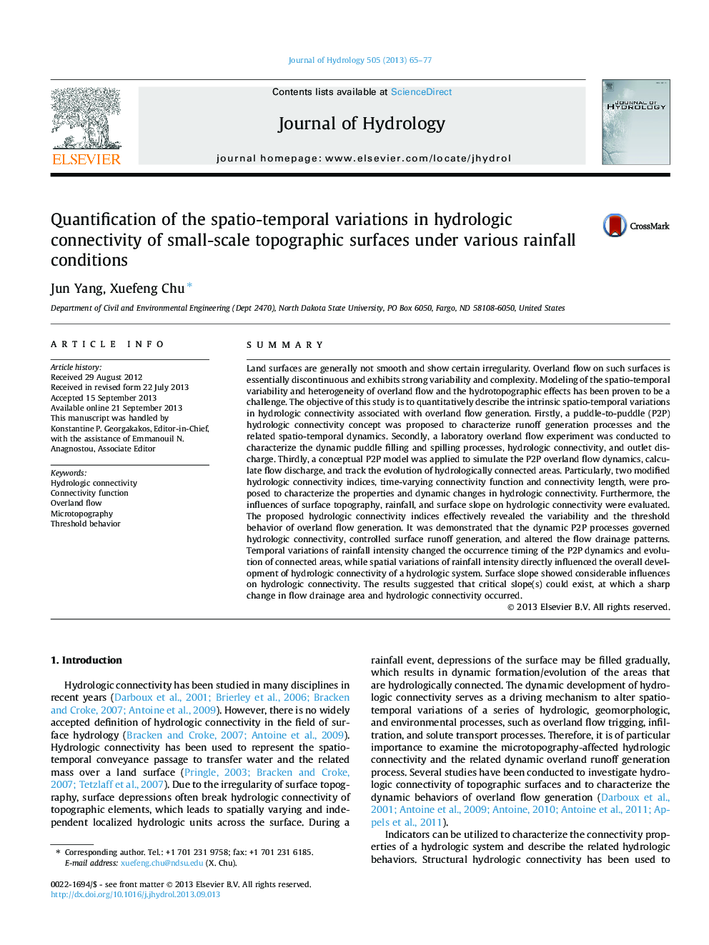 Quantification of the spatio-temporal variations in hydrologic connectivity of small-scale topographic surfaces under various rainfall conditions