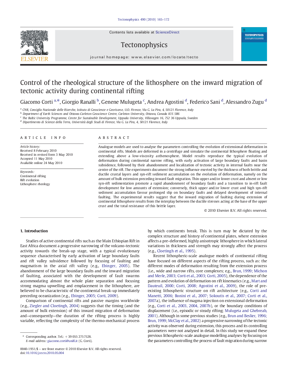 Control of the rheological structure of the lithosphere on the inward migration of tectonic activity during continental rifting