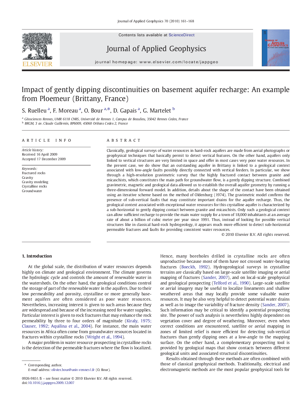 Impact of gently dipping discontinuities on basement aquifer recharge: An example from Ploemeur (Brittany, France)