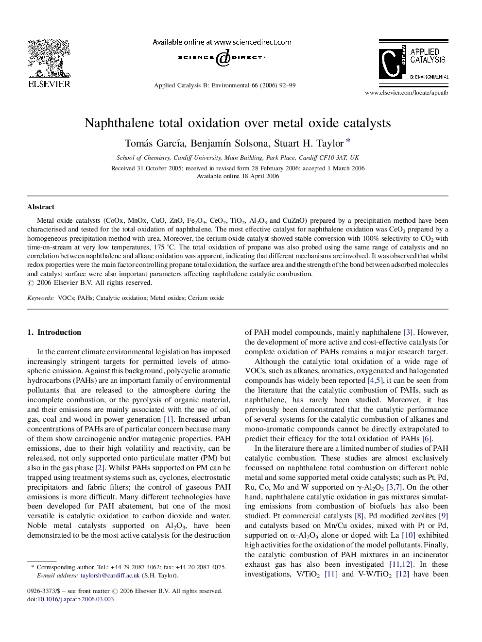 Naphthalene total oxidation over metal oxide catalysts