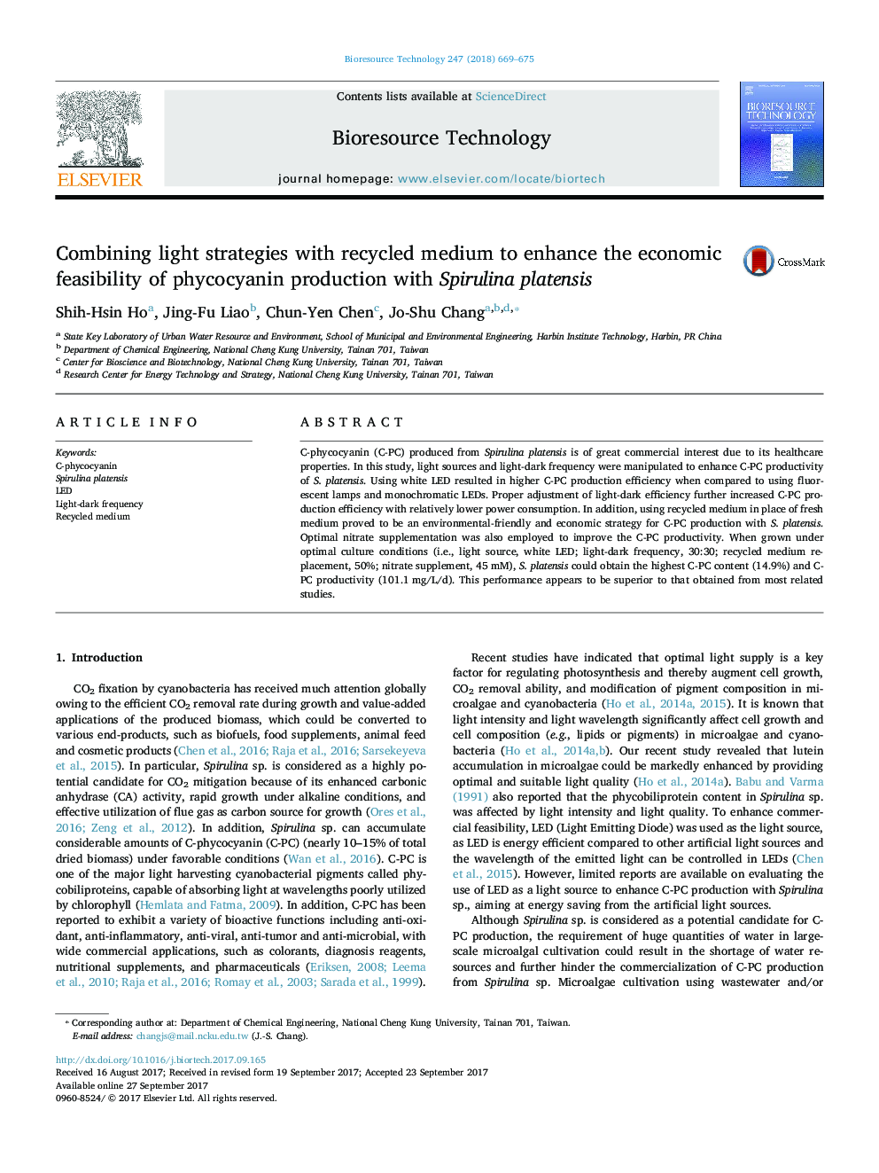 ترکیب استراتژی های نور با محیط بازیافتی برای افزایش قابلیت اقتصادی تولید فایکوسیانین با Spirulina platensis