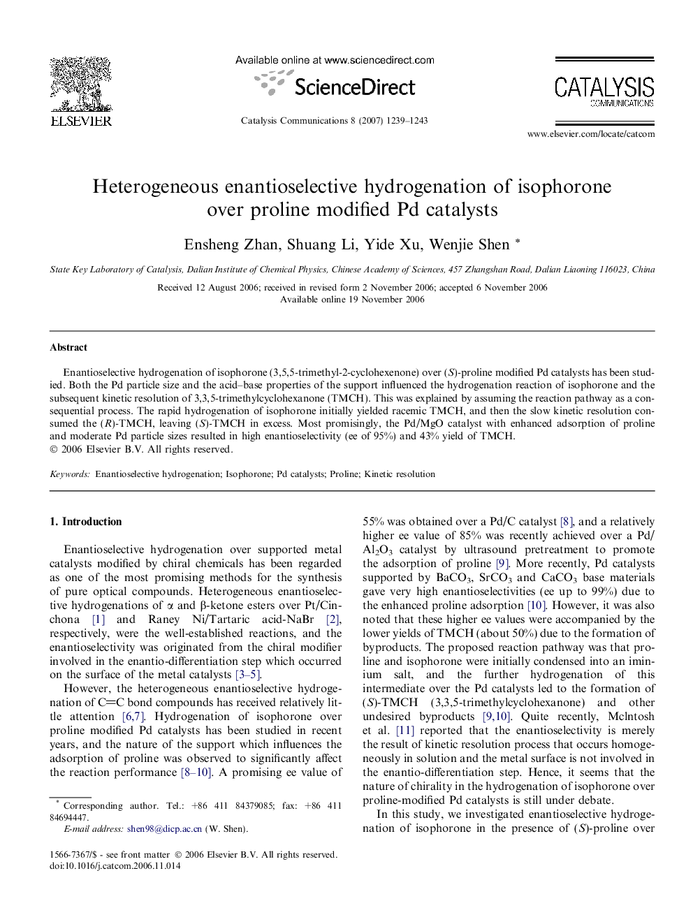 Heterogeneous enantioselective hydrogenation of isophorone over proline modified Pd catalysts