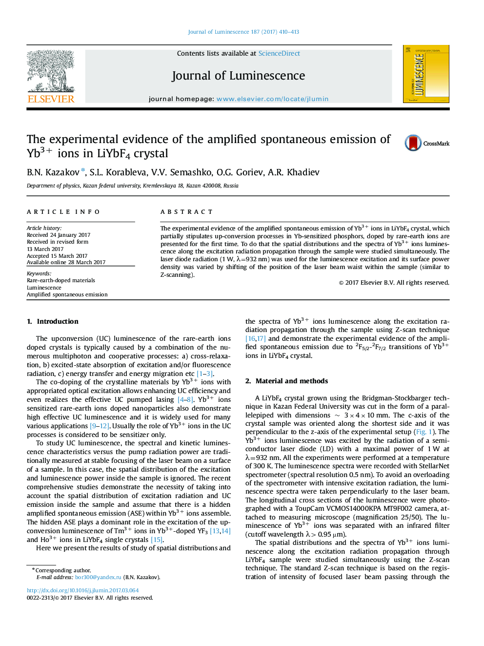 The experimental evidence of the amplified spontaneous emission of Yb3+ ions in LiYbF4 crystal