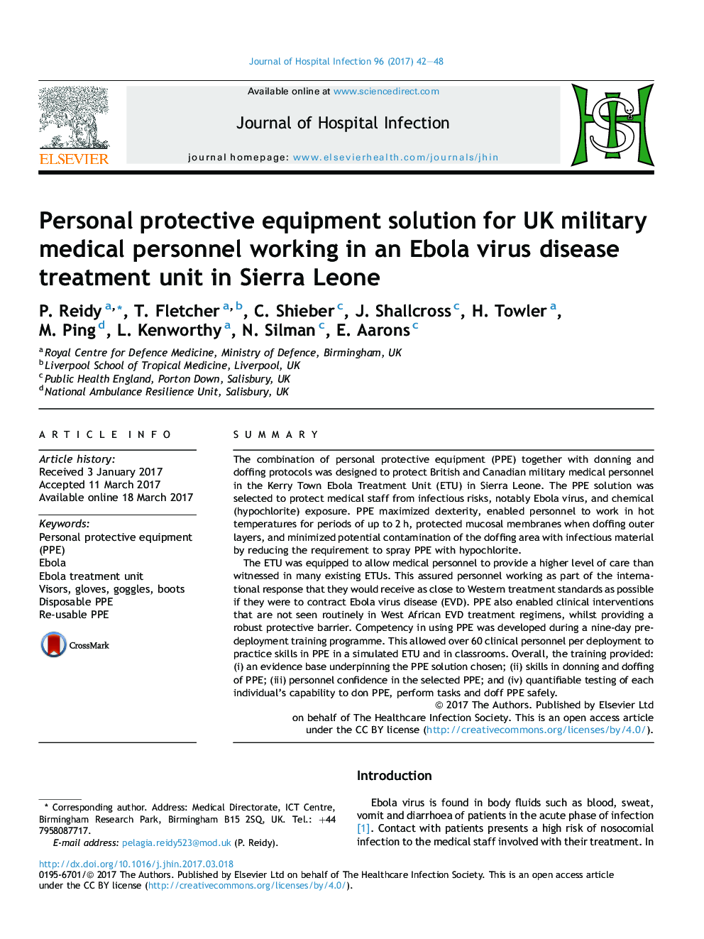 راه حل های محافظ شخصی برای پرسنل نظامی انگلیس که در یک واحد درمان ویروس ابولا در سیرالئون کار می کنند 