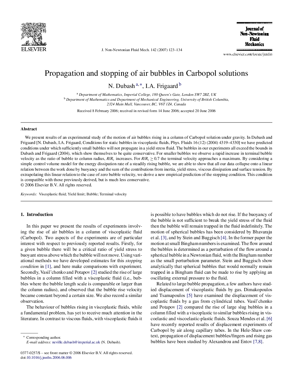 Propagation and stopping of air bubbles in Carbopol solutions