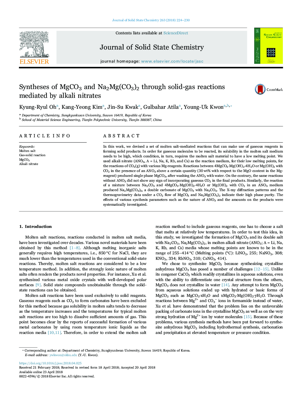 Syntheses of MgCO3 and Na2Mg(CO3)2 through solid-gas reactions mediated by alkali nitrates