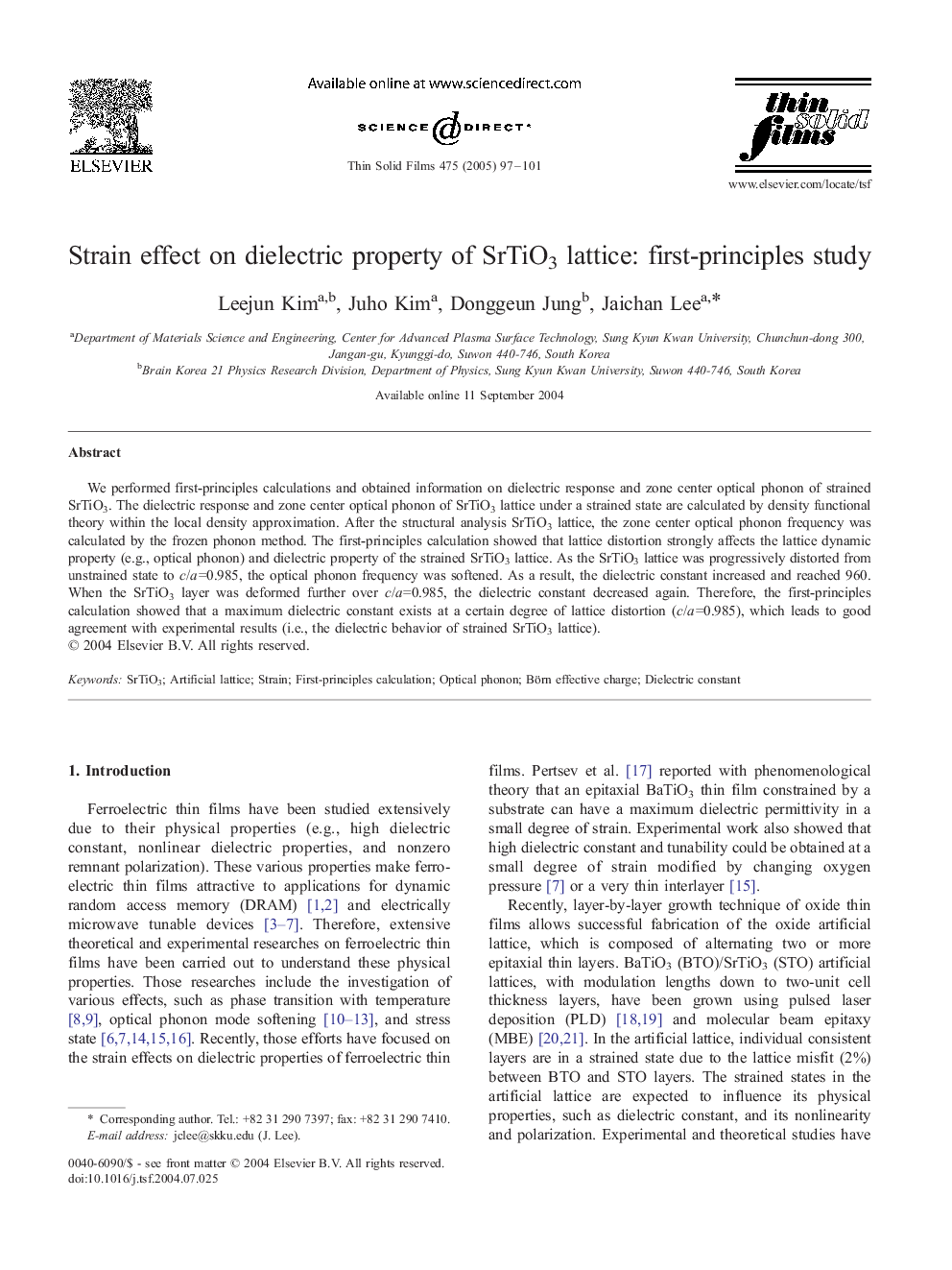 Strain effect on dielectric property of SrTiO3 lattice: first-principles study