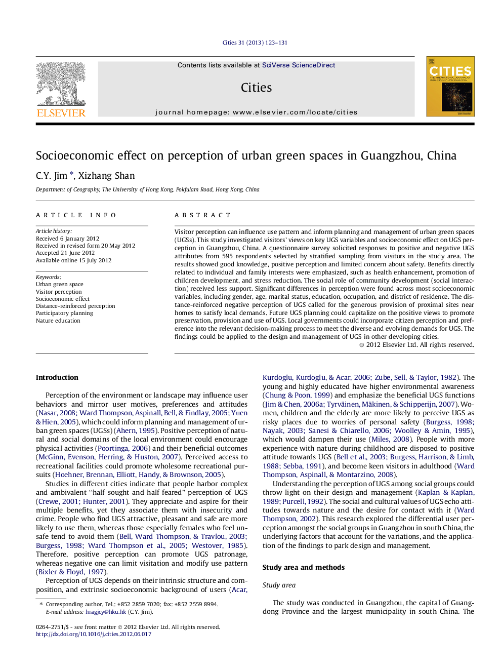 Socioeconomic effect on perception of urban green spaces in Guangzhou, China