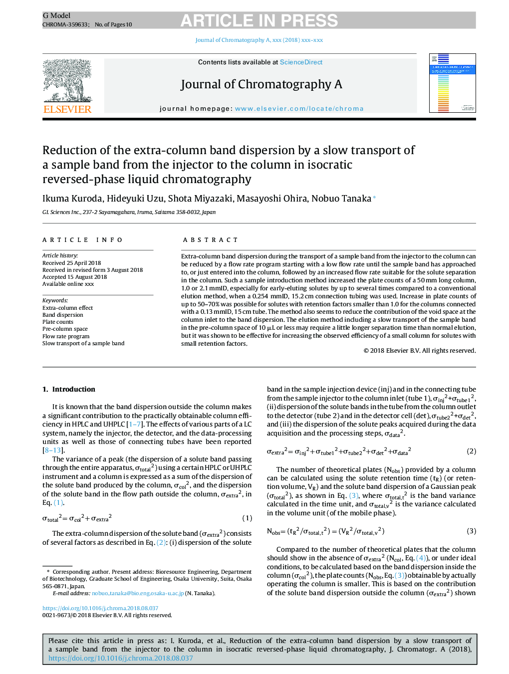 Reduction of the extra-column band dispersion by a slow transport of a sample band from the injector to the column in isocratic reversed-phase liquid chromatography