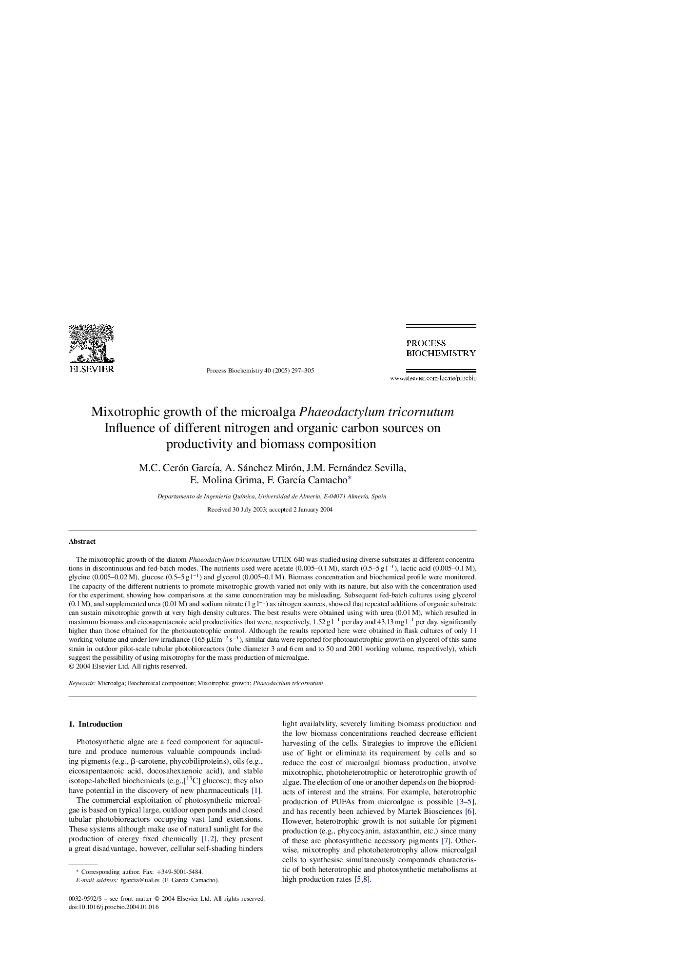 Mixotrophic growth of the microalga Phaeodactylum tricornutum