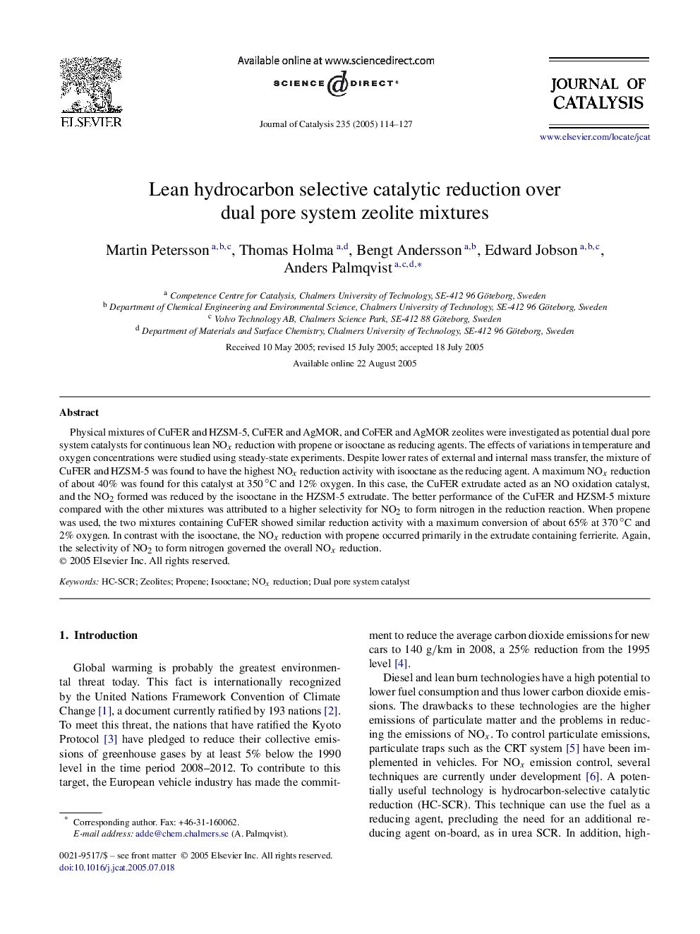 Lean hydrocarbon selective catalytic reduction over dual pore system zeolite mixtures