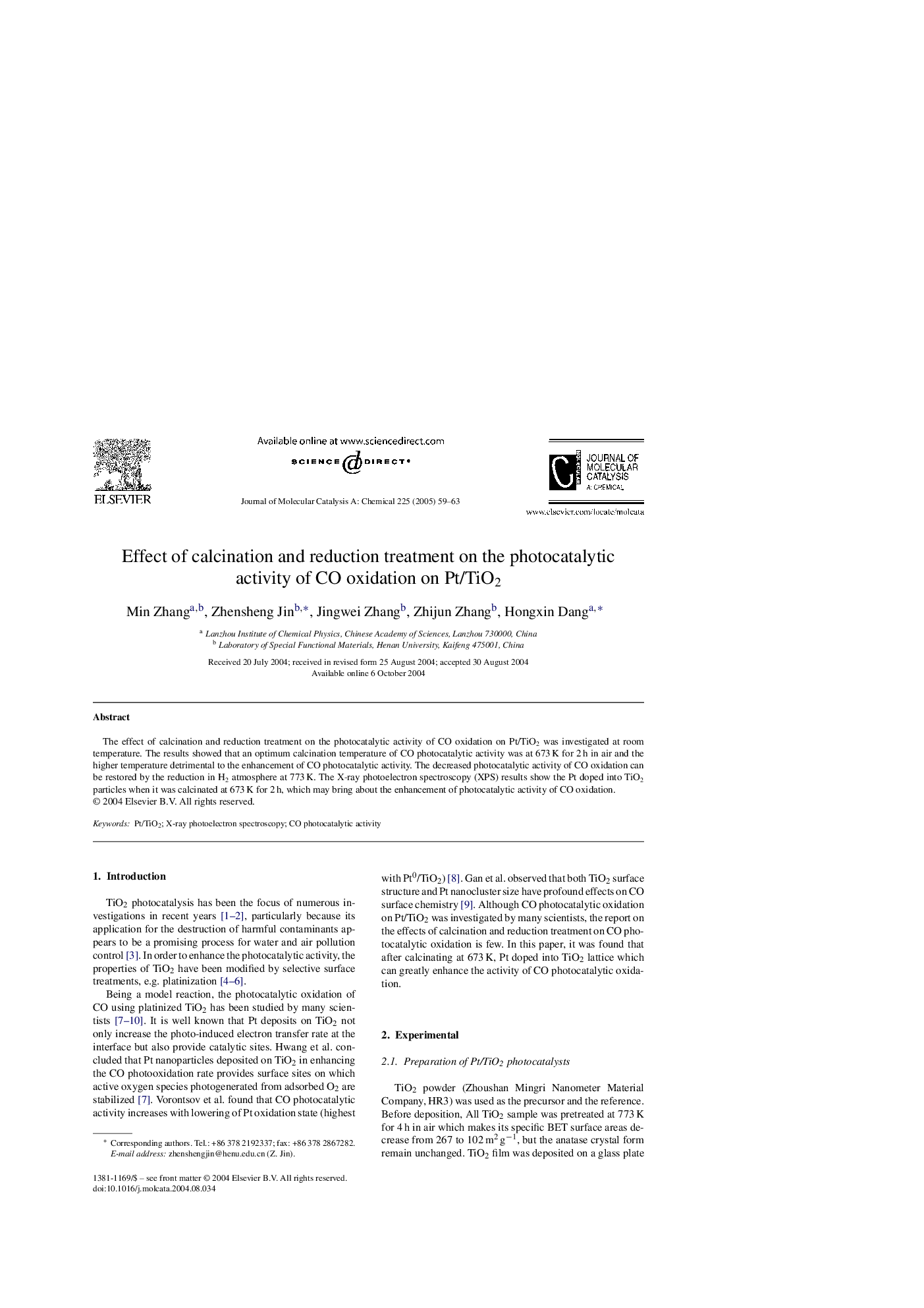 Effect of calcination and reduction treatment on the photocatalytic activity of CO oxidation on Pt/TiO2