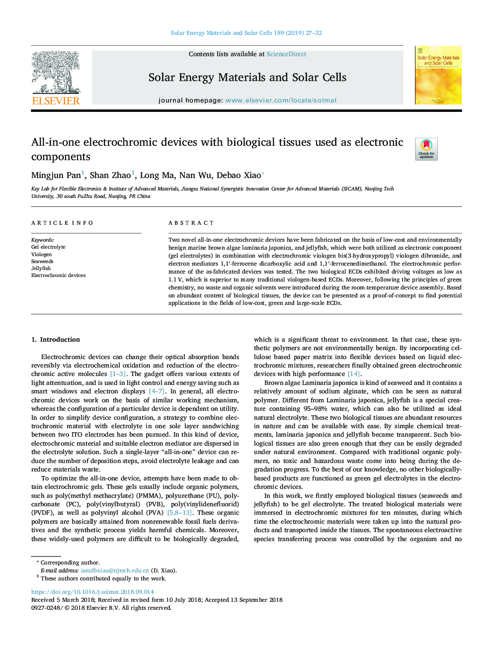 All-in-one electrochromic devices with biological tissues used as electronic components