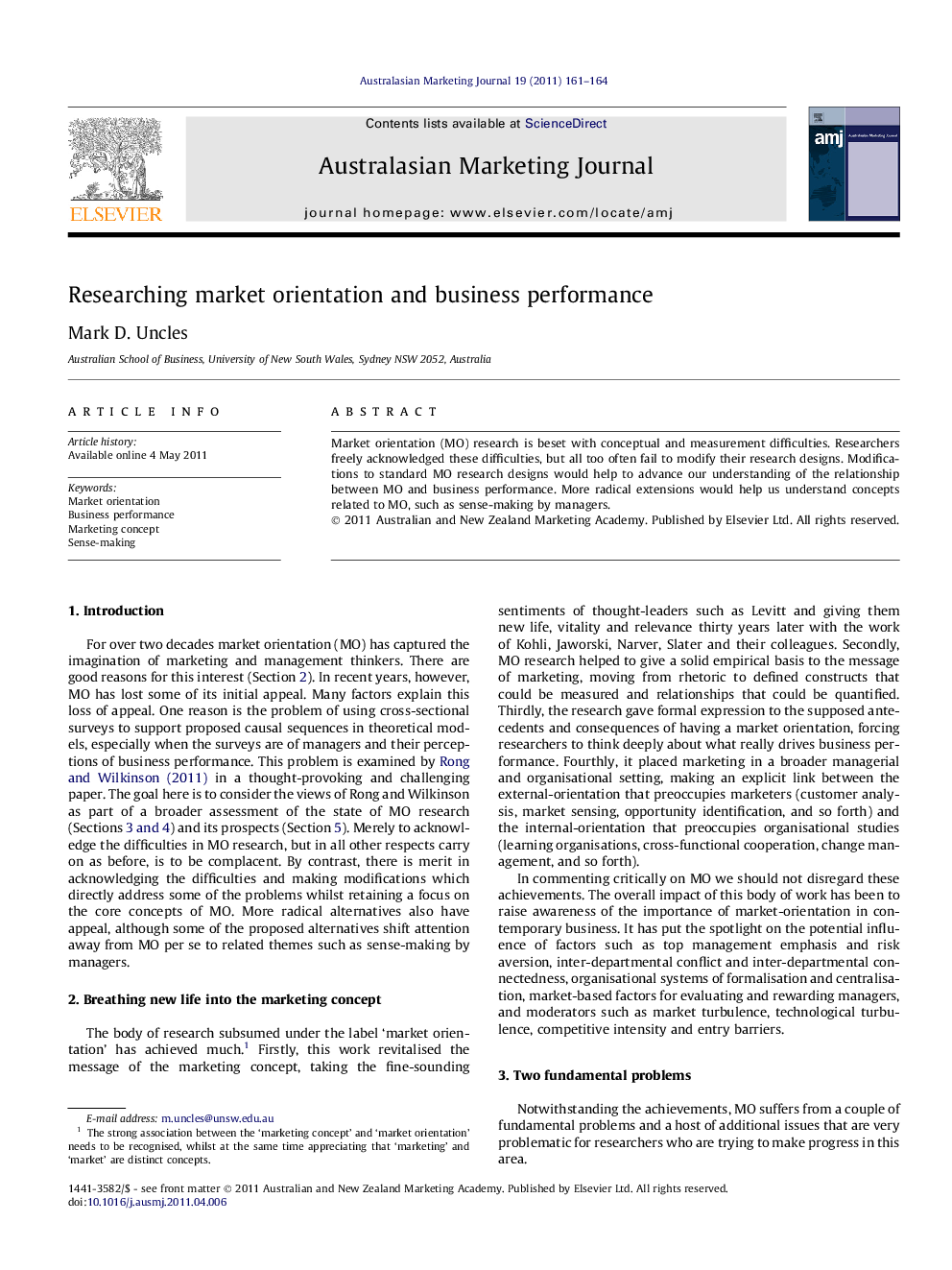 عکس صفحه اول مقاله: Researching market orientation and business performance Researching market orientation and business performance