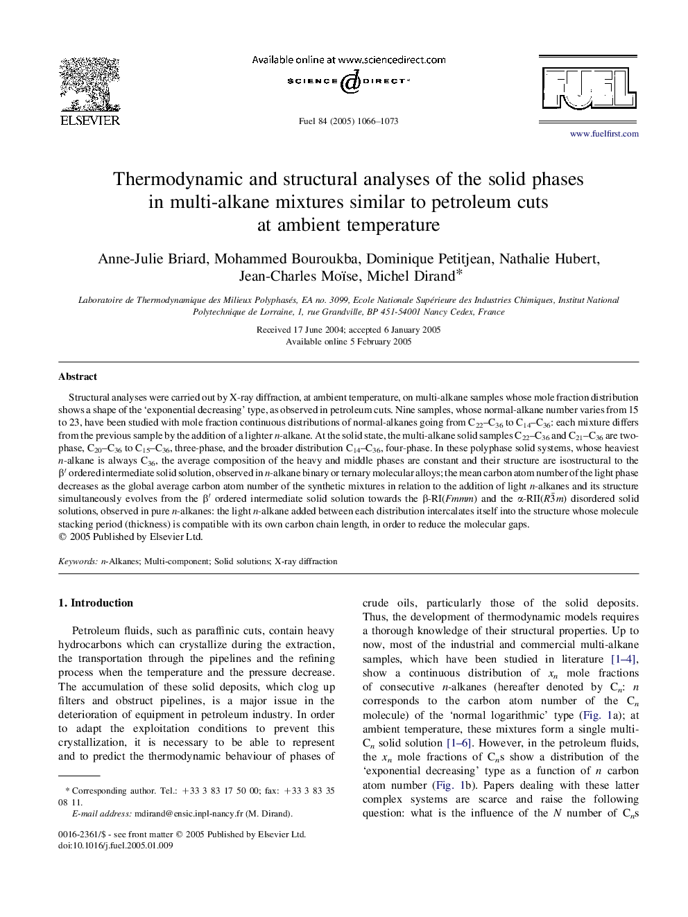 Thermodynamic and structural analyses of the solid phases in multi-alkane mixtures similar to petroleum cuts at ambient temperature