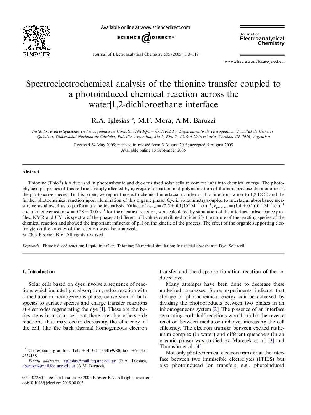 Spectroelectrochemical analysis of the thionine transfer coupled to a photoinduced chemical reaction across the water|1,2-dichloroethane interface