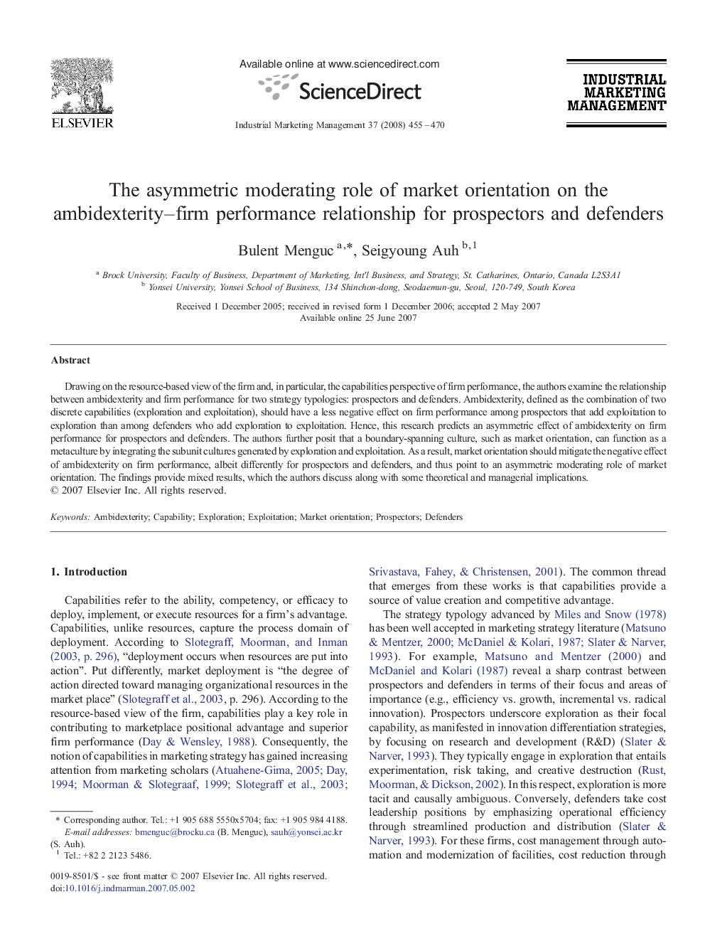 The asymmetric moderating role of market orientation on the ambidexterity–firm performance relationship for prospectors and defenders