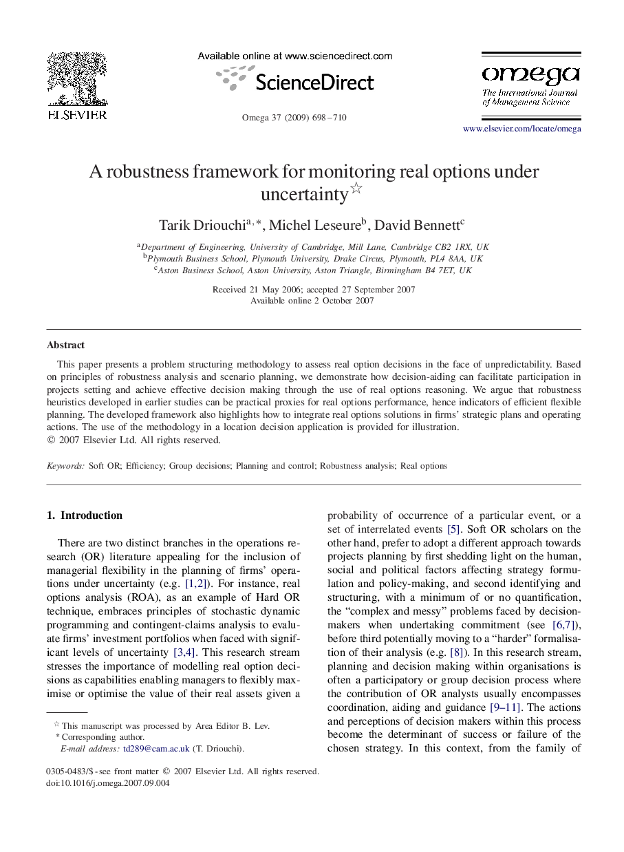 A robustness framework for monitoring real options under uncertainty 