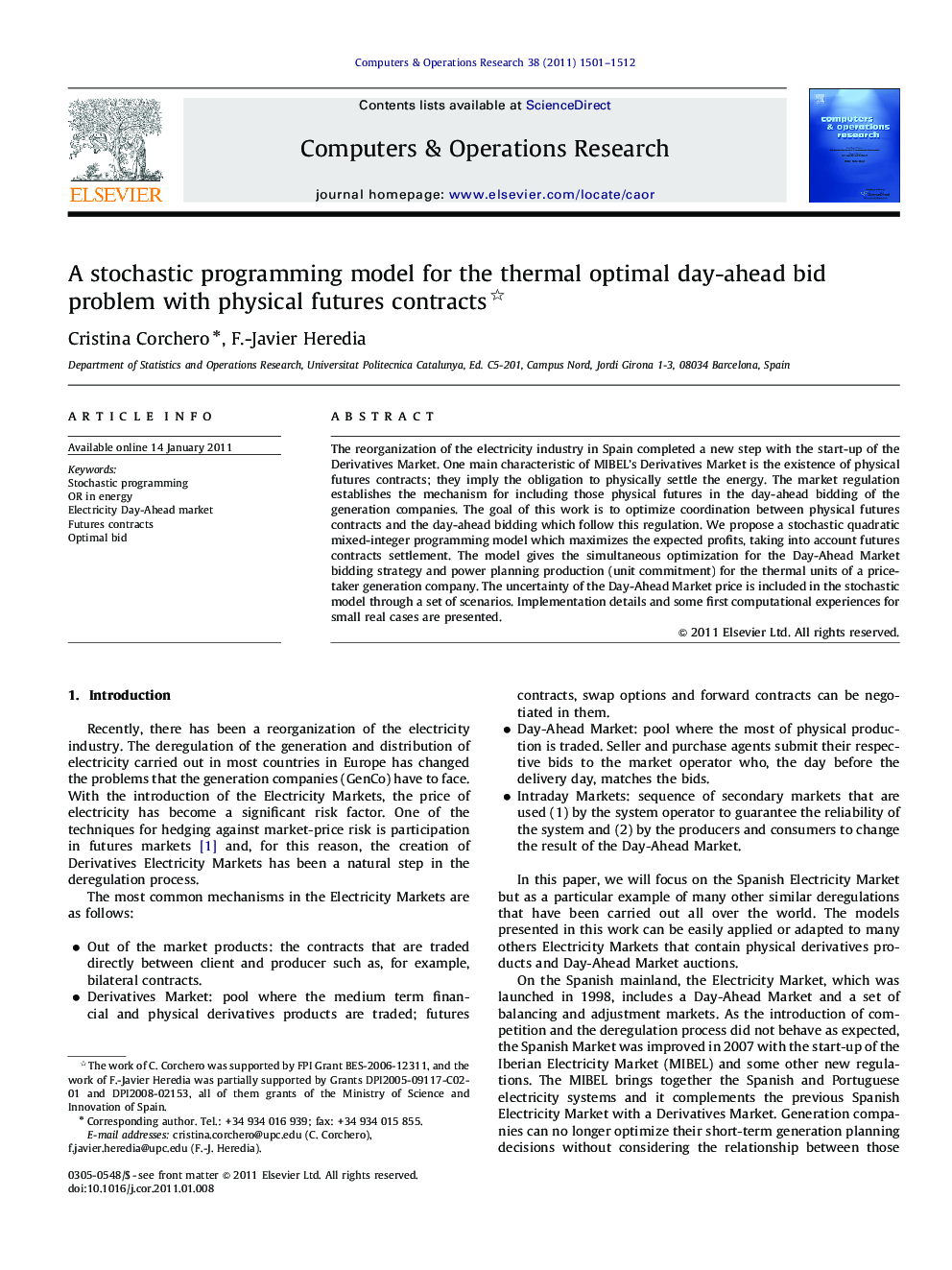 A stochastic programming model for the thermal optimal day-ahead bid problem with physical futures contracts