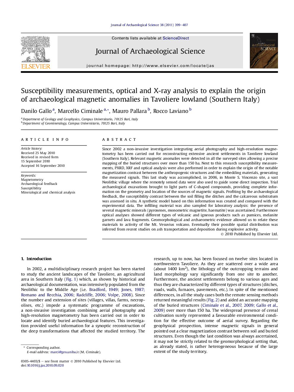 Susceptibility measurements, optical and X-ray analysis to explain the origin of archaeological magnetic anomalies in Tavoliere lowland (Southern Italy)