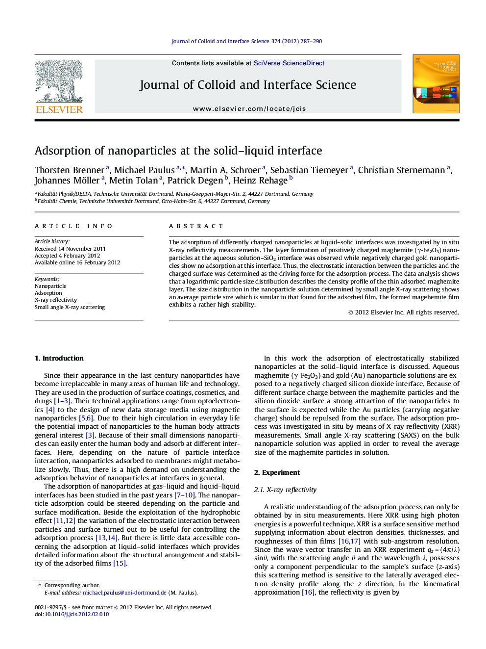 Adsorption of nanoparticles at the solid-liquid interface