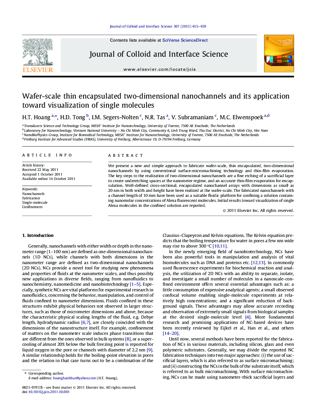 Wafer-scale thin encapsulated two-dimensional nanochannels and its application toward visualization of single molecules