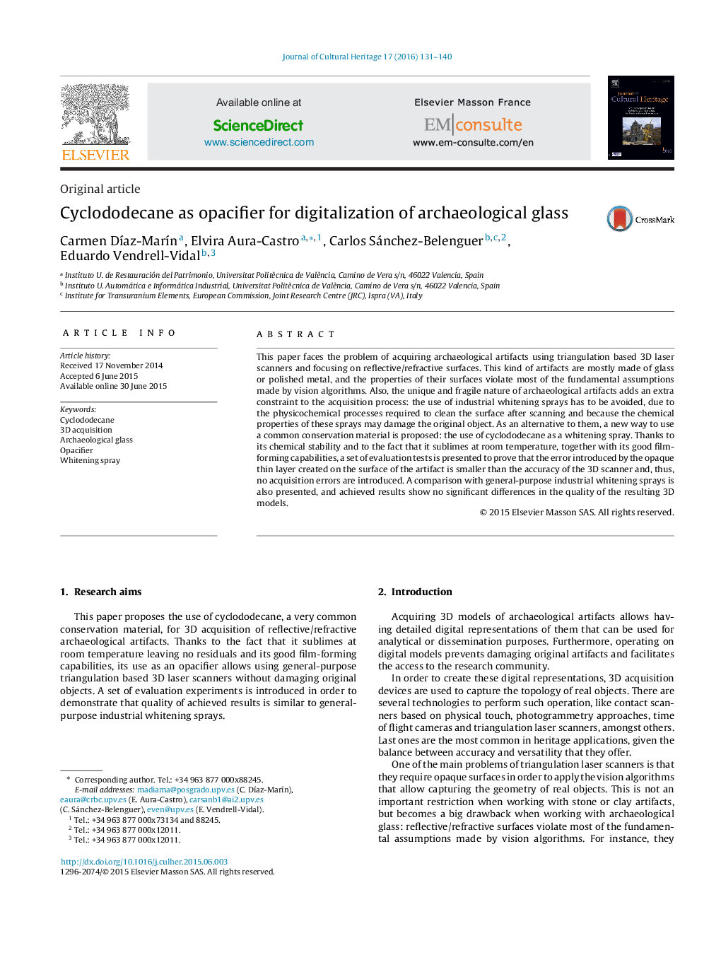 Cyclododecane as opacifier for digitalization of archaeological glass