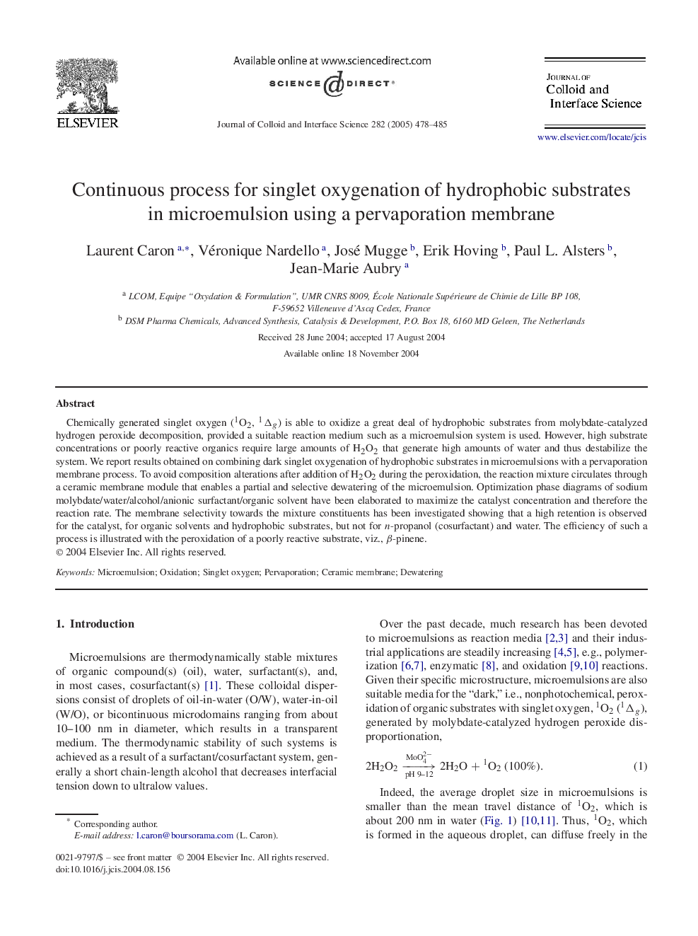 Continuous process for singlet oxygenation of hydrophobic substrates in microemulsion using a pervaporation membrane