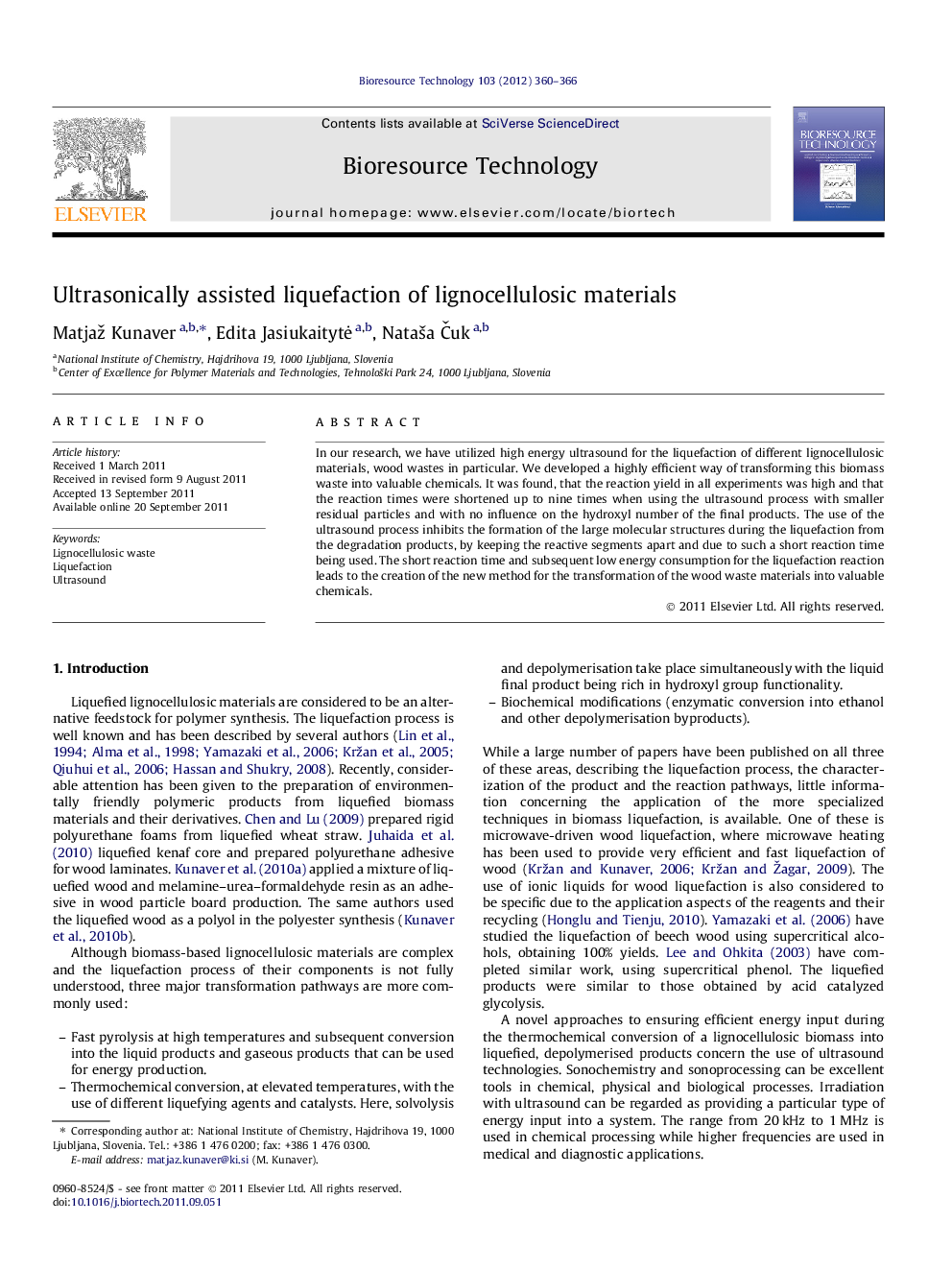 Ultrasonically assisted liquefaction of lignocellulosic materials