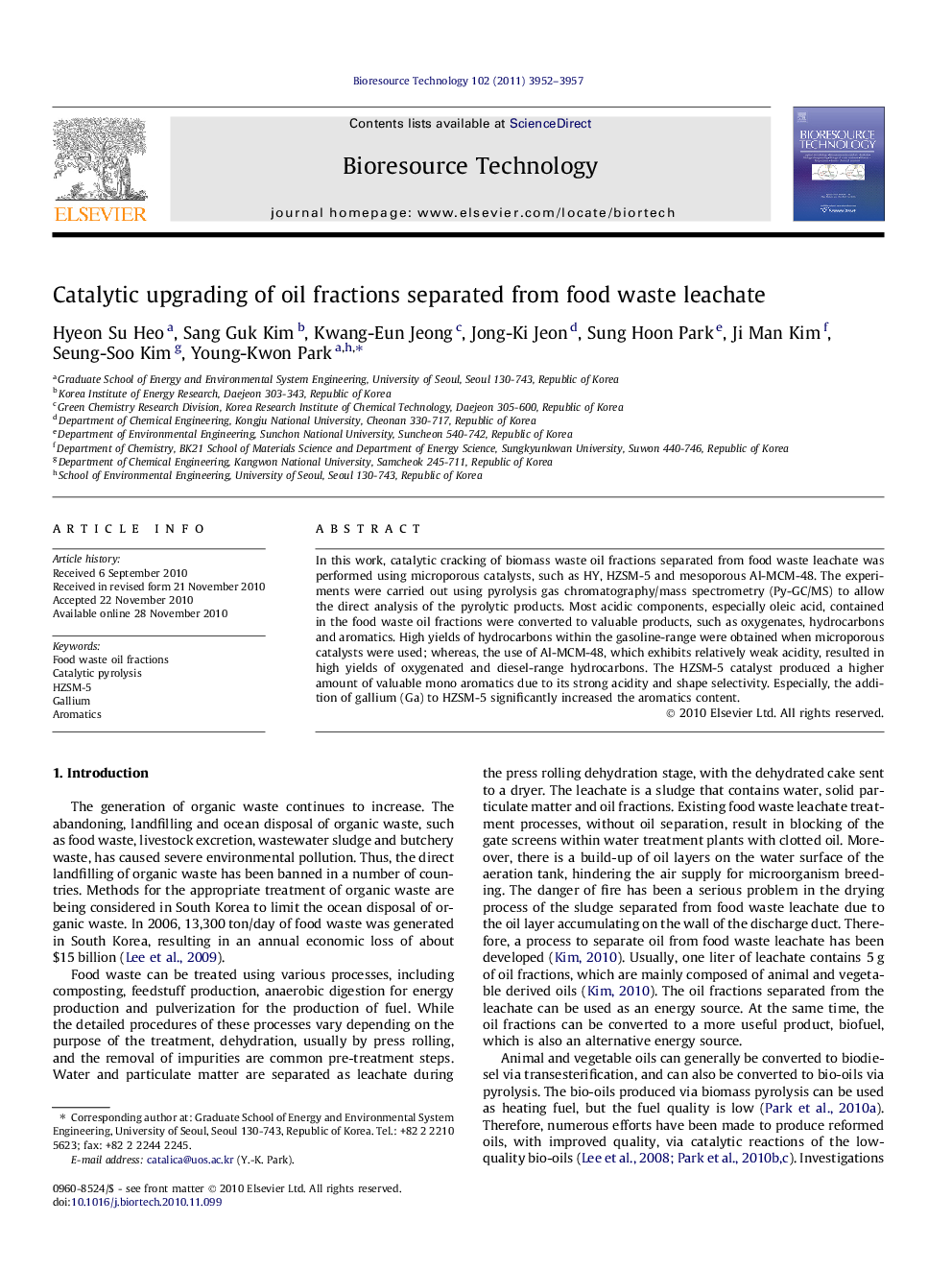 Catalytic upgrading of oil fractions separated from food waste leachate