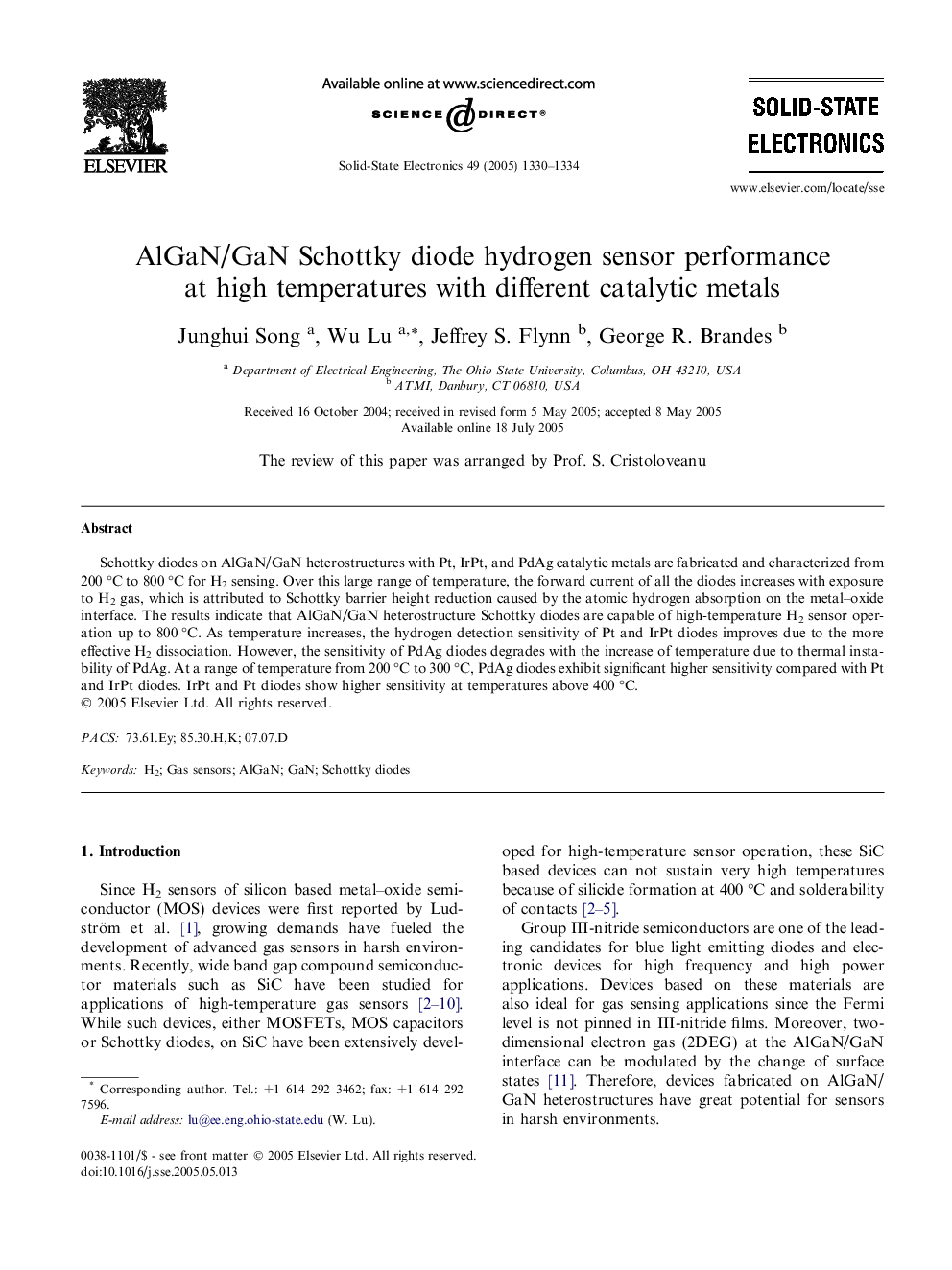 AlGaN/GaN Schottky diode hydrogen sensor performance at high temperatures with different catalytic metals