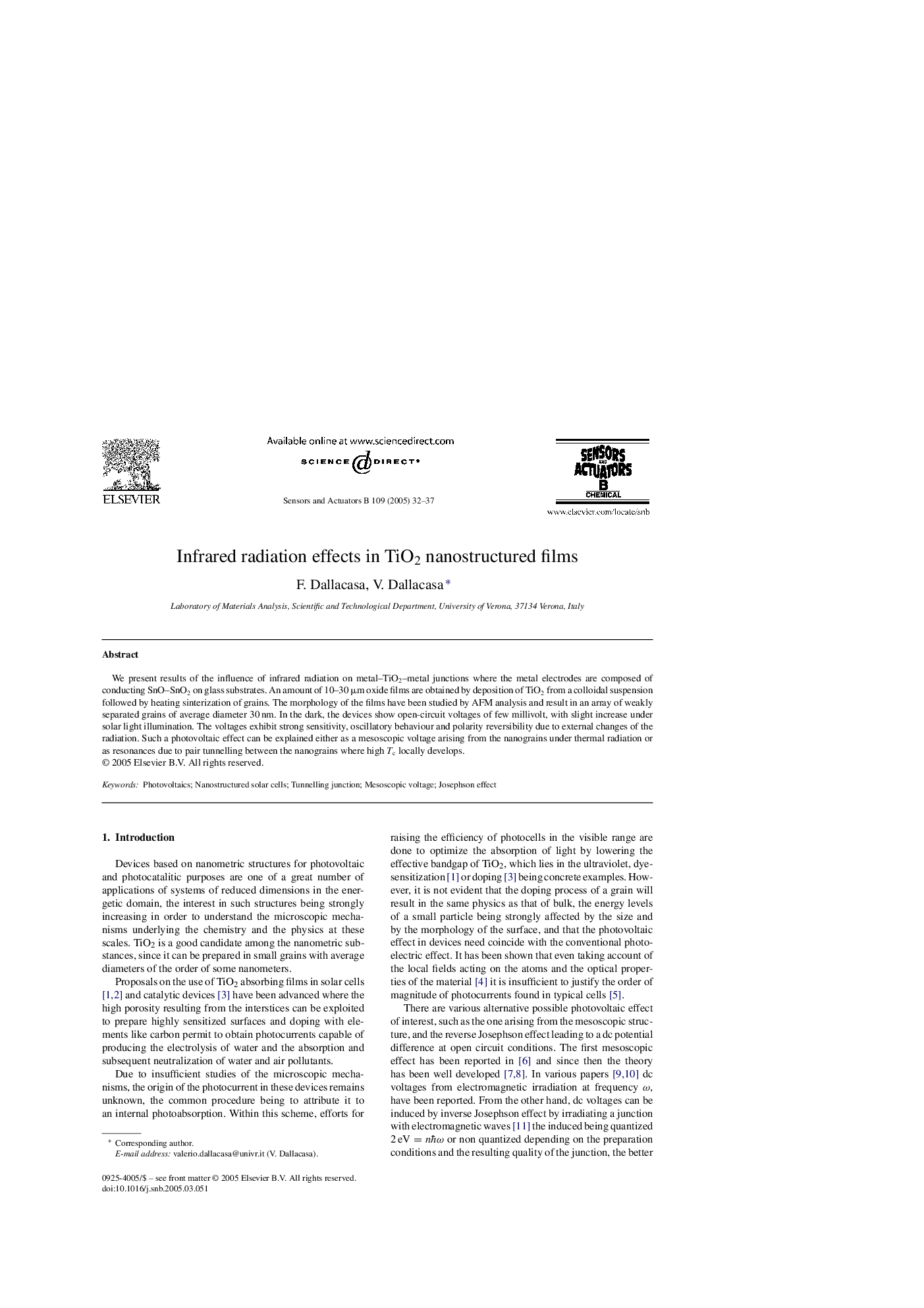 Infrared radiation effects in TiO2 nanostructured films