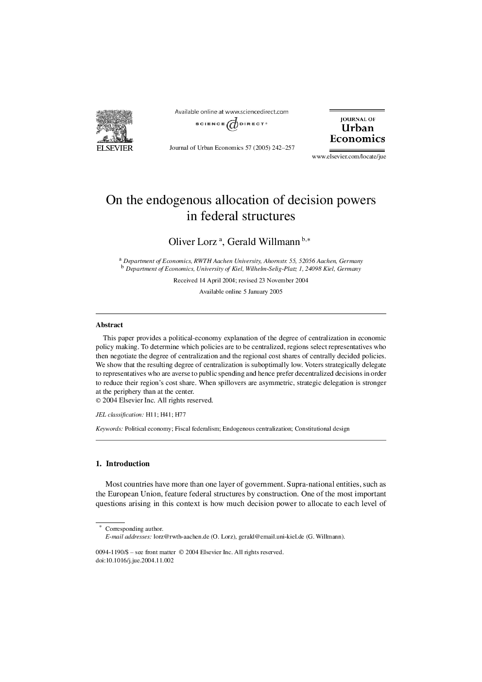 On the endogenous allocation of decision powers in federal structures