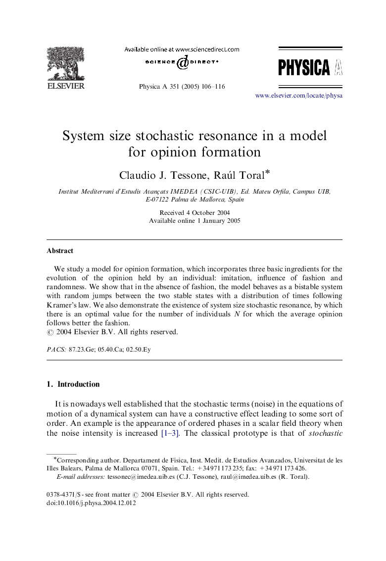 System size stochastic resonance in a model for opinion formation