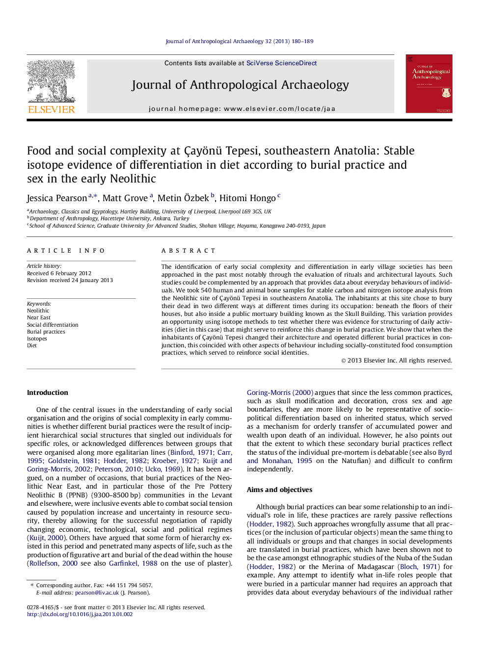 Food and social complexity at Ãayönü Tepesi, southeastern Anatolia: Stable isotope evidence of differentiation in diet according to burial practice and sex in the early Neolithic