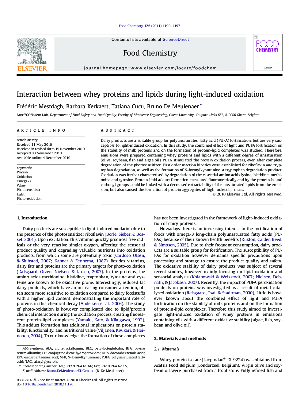 Interaction between whey proteins and lipids during light-induced oxidation