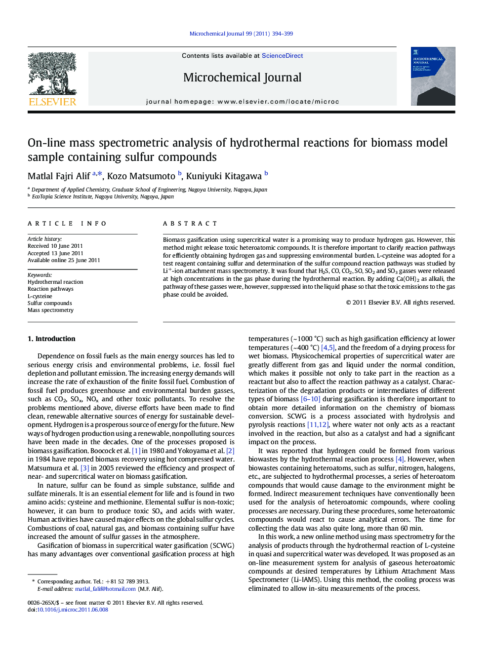 On-line mass spectrometric analysis of hydrothermal reactions for biomass model sample containing sulfur compounds