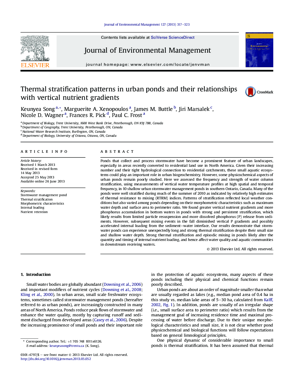 Thermal stratification patterns in urban ponds and their relationships with vertical nutrient gradients