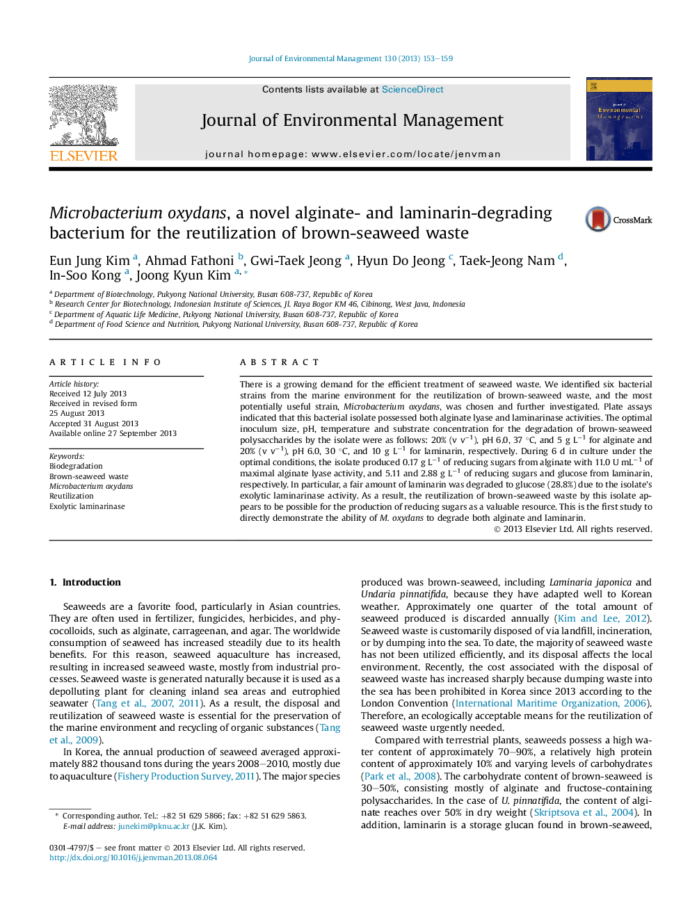 Microbacterium oxydans, a novel alginate- and laminarin-degrading bacterium for the reutilization of brown-seaweed waste