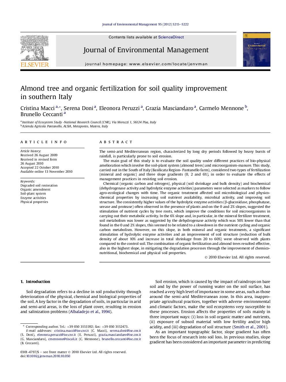 Almond tree and organic fertilization for soil quality improvement in southern Italy